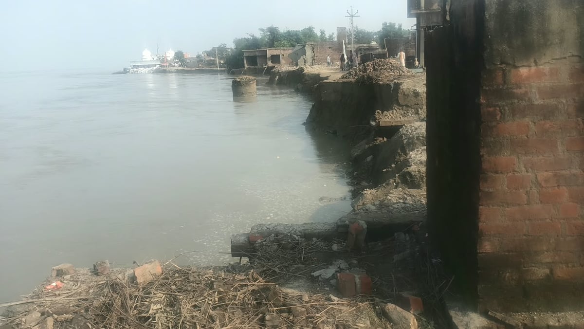 Barabanki News: हेतमापुर में 70 मकान और 1000 बीघा जमीन सरयू नदी में समाई