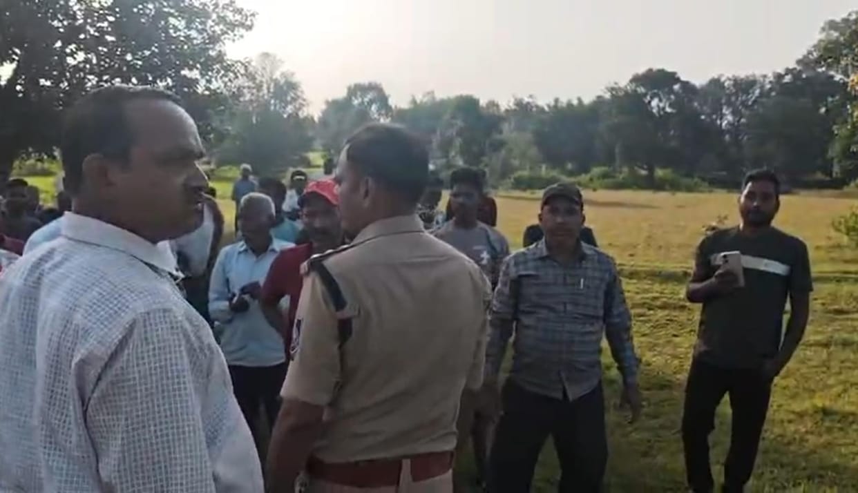 Son kills father with an axe in Beohari; dispute arose while working in the field.
