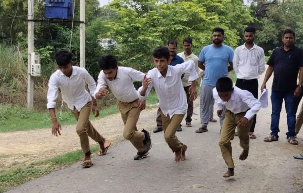 Amethi News: दौड़ में मनीष व कैरम में चांदनी अव्वल
