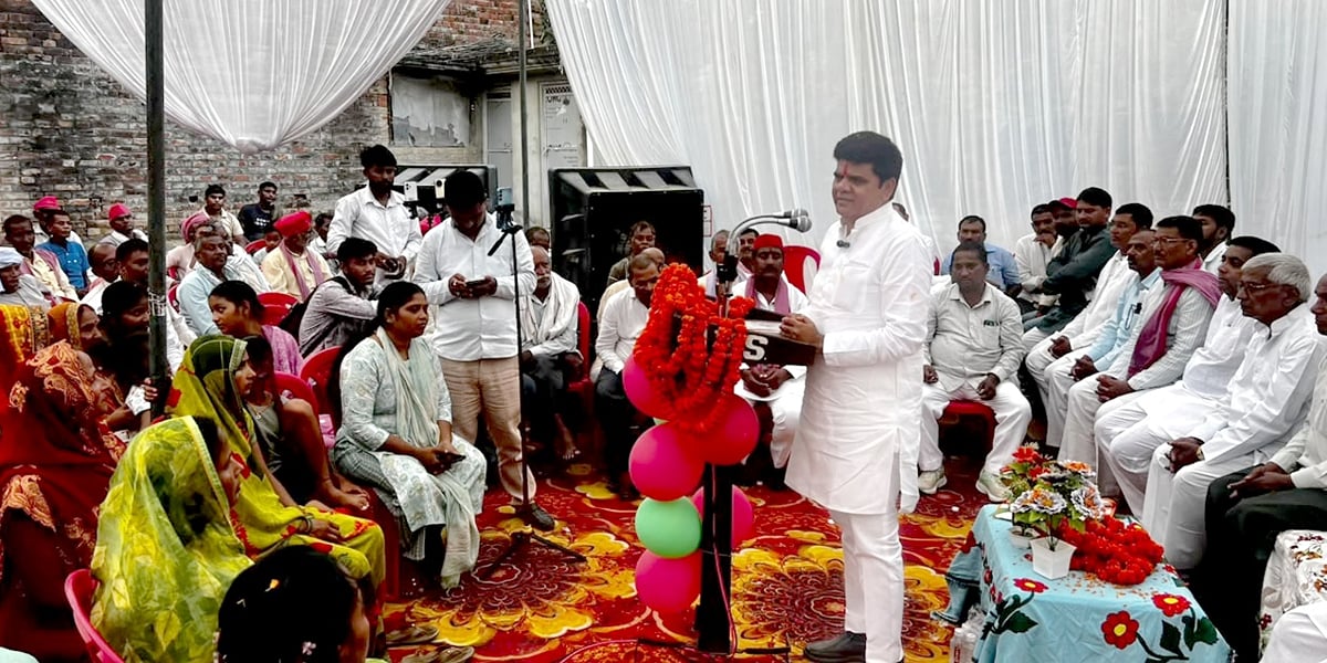 Azamgarh News: रिठिया में सीसी सड़क का लोकार्पण, विधायक ने सरकार पर उठाए सवाल
