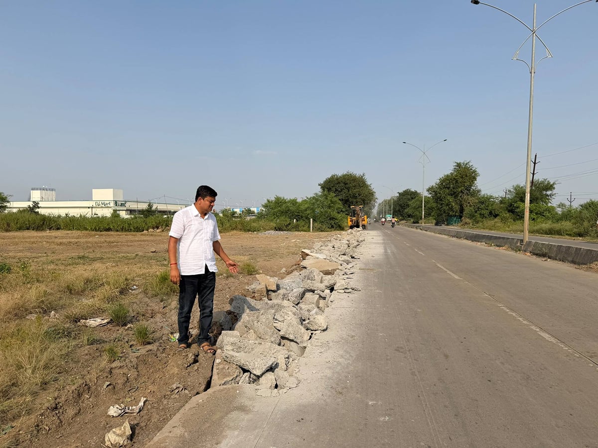 सीहोर: सीवेज लाइन के लिए सीसी सड़क की खुदाई पर कांग्रेस ने उठाए सवाल, लगाया जनता के पैसों की बर्बादी का आरोप