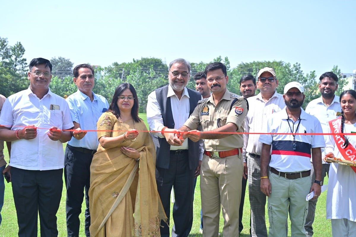 Bulandshahar News: नितिन, मोहब्बत, खुशी और निधि ने जीती दौड़, जतिन ने गोला फेंक में मारी बाजी