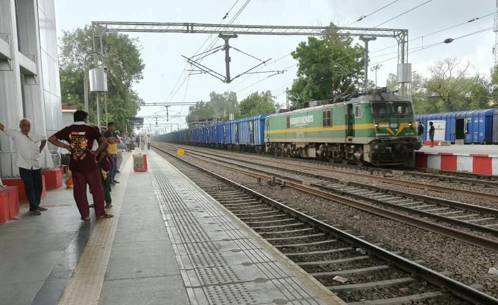 फोटो 02जेएनडी02-रेलवे जंक्शन नरवाना, जहां से ट्रेन के आवागमन की मांग की गई है। संवाद