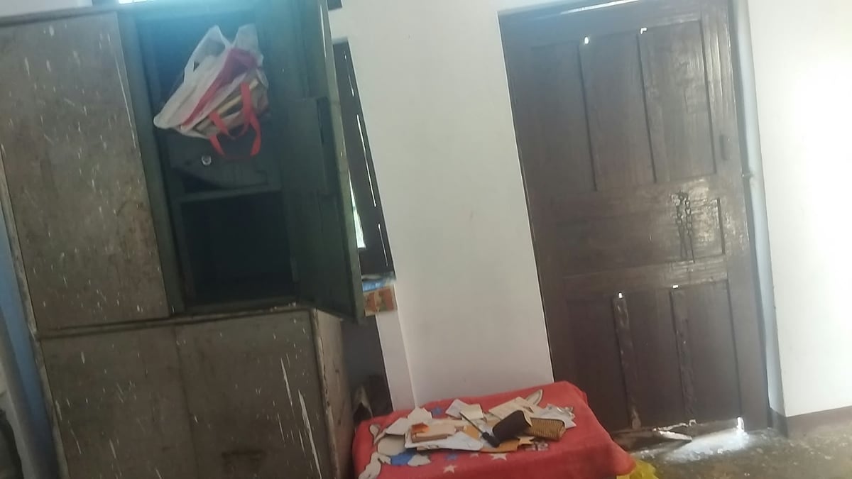 Etawah News: इंजीनियर के घर के ताले तोड़कर 13.50 लाख की चोरी