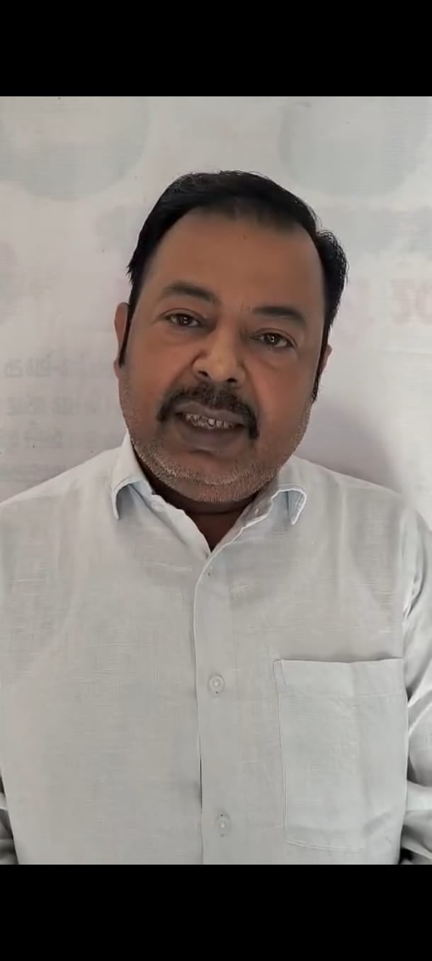 Banda News: पूर्व मंत्री के बेटे ने जौनपुर सांसद पर लगाए साजिश के आरोप