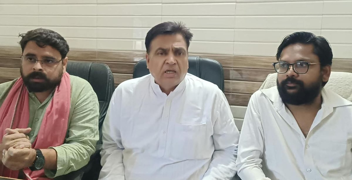 Kasganj News: सपा का लोकतंत्र बचाओ सप्ताह शुरू