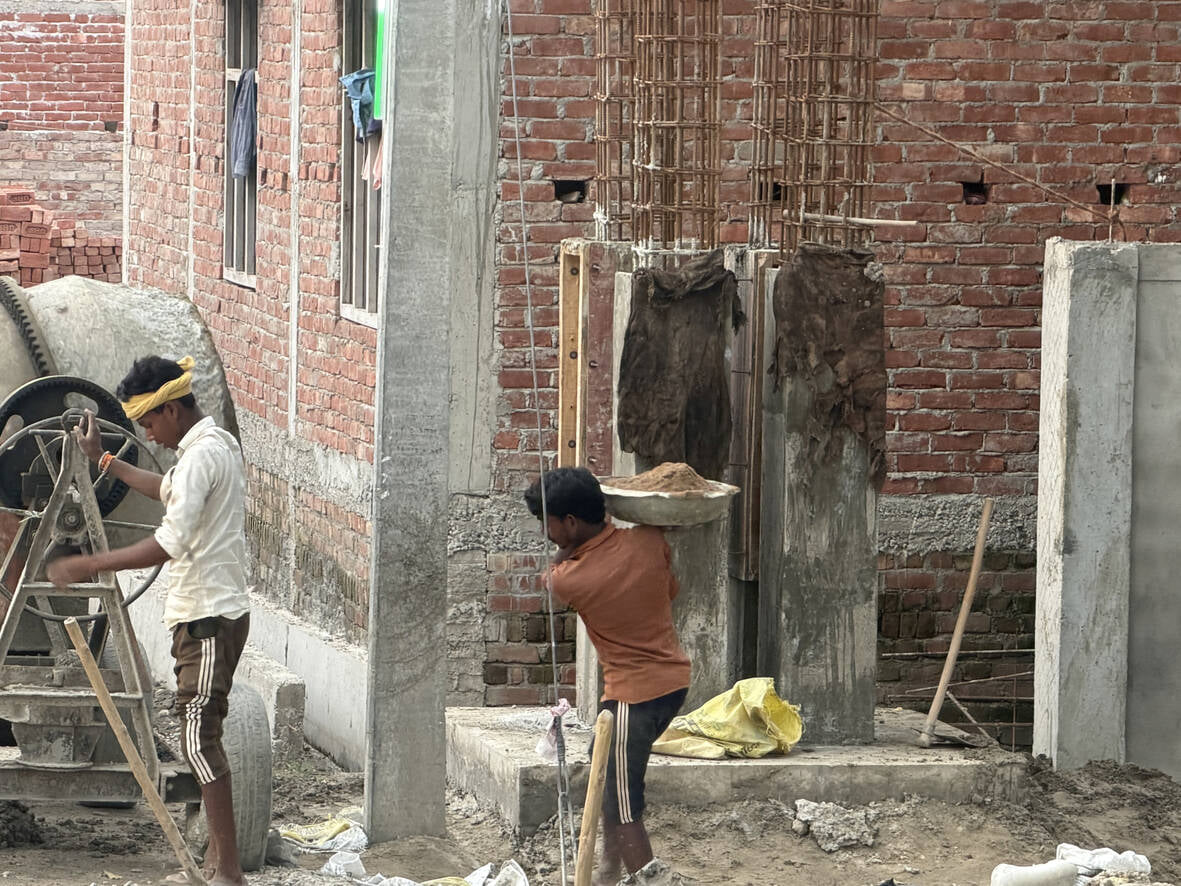 Bahraich News: भरतपुर में नवरात्र में होना है गृह प्रवेश, 25 फीसदी काम अधूरा
