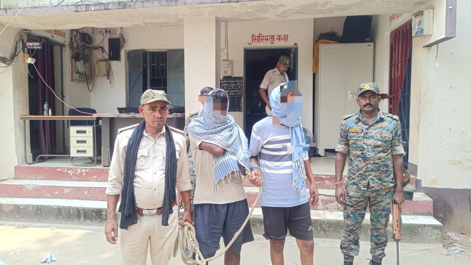 पुलिस के गिरफ्त में आरोपी
