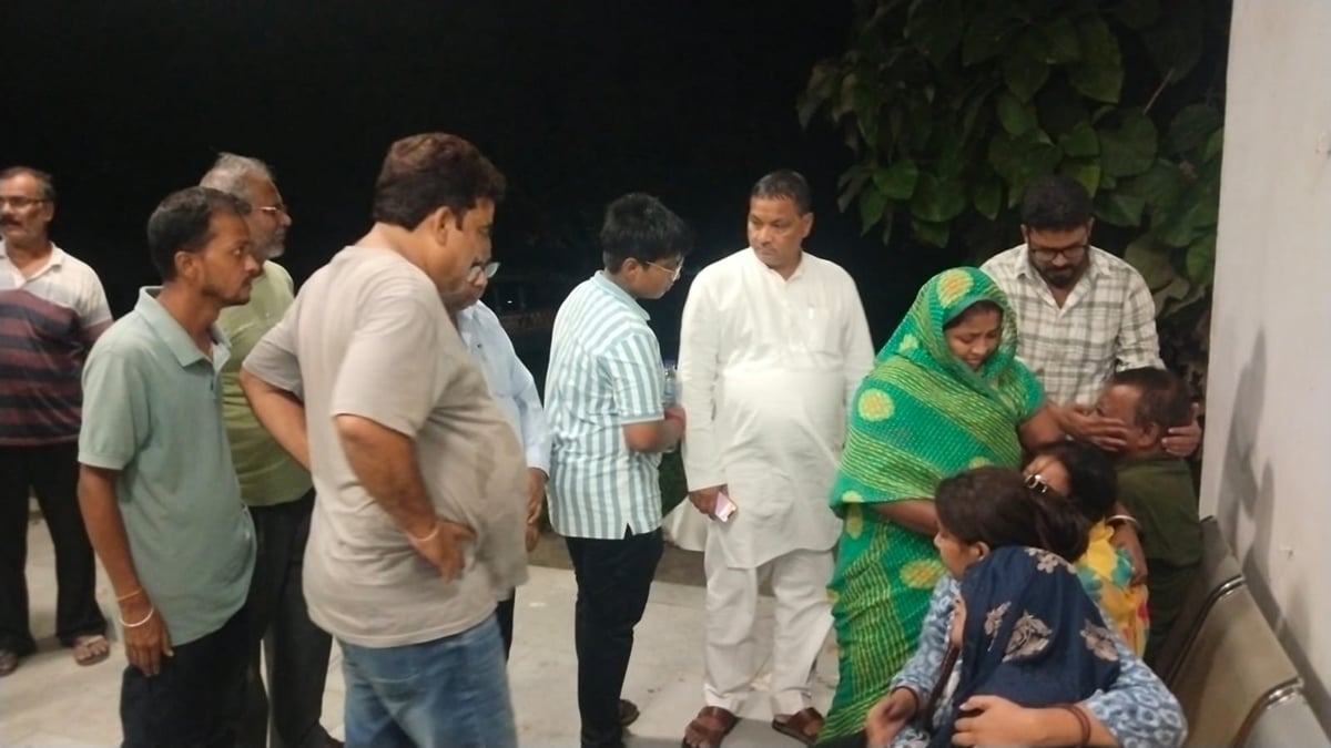 Ambedkar Nagar News: बस चालक गिरफ्तार, सह चालक से पूछताछ