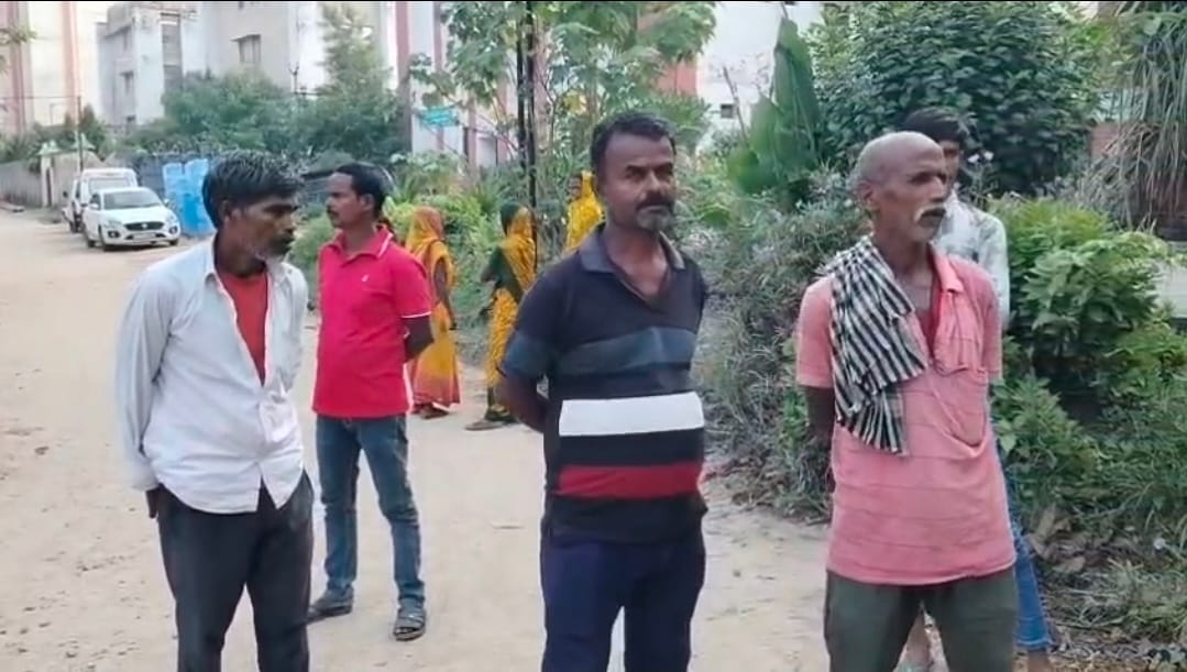 uncle and nephew killed in collision between pickup and auto road accident today rohtas bihar news