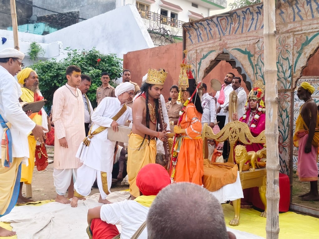 Varanasi News: कैकेयी ने मांगा राम का वनवास, दशरथ व्याकुल