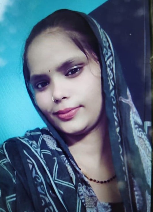 Ambedkar Nagar News: कमरे में फंदे से लटकता मिला विवाहिता का शव