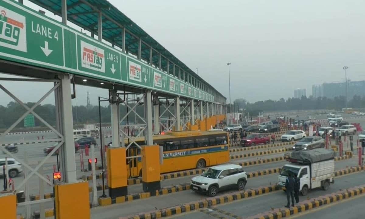 NHAI Develops Monitoring System to Alert Officials if Toll Plaza Toilets Are Dirty or Water Runs Out