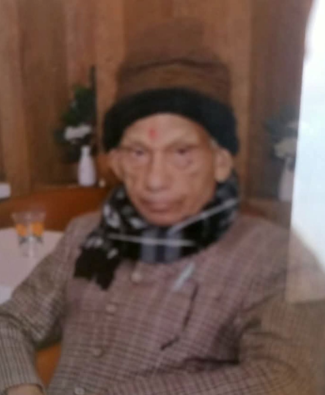 Hardoi News: हाईटेंशन लाइन की चपेट में आकर सेवानिवृत्तर प्रशासनिक अधिकारी की मौत