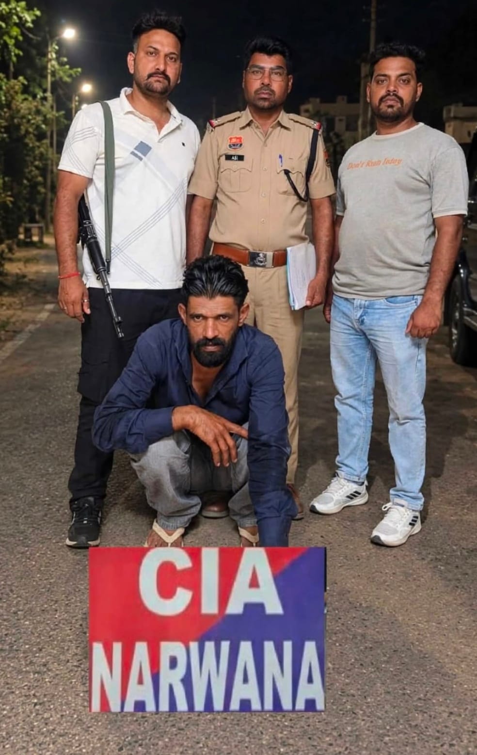 फोटो 1 नरवाना। पुलिस की गिरफ्त में चोर। स्रोत पुलिस।