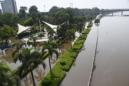 Lucknow: The Gomti river overflowed into homes, parks, and stadiums, flooding Hanuman Dham and Food Valley; ph