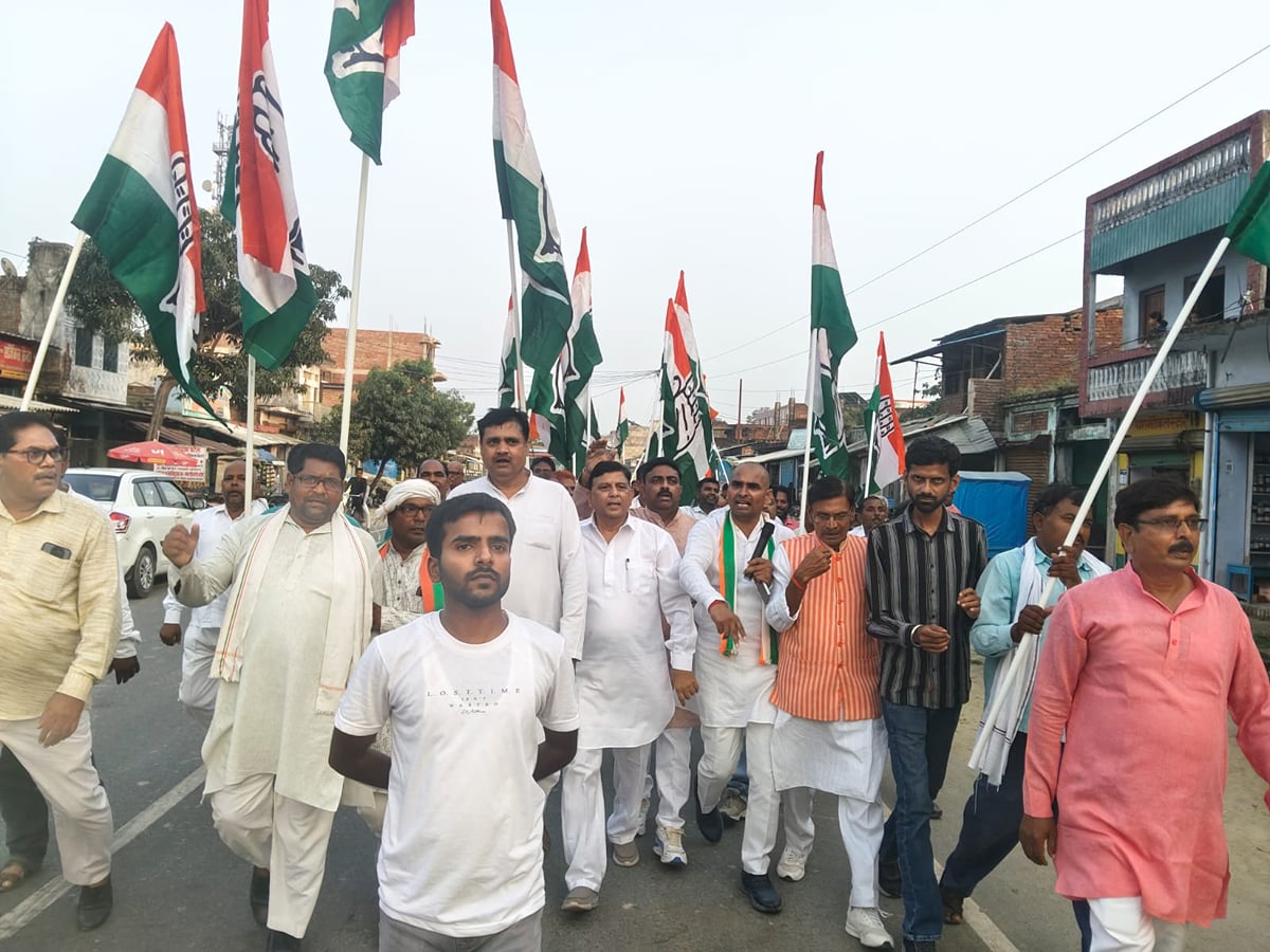 Ambedkar Nagar News: मुख्य चुनाव आयुक्त को हटाने की उठाई मांग