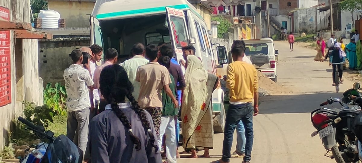Sonebhadra News: प्रसव के दौरान नवजात की मौत, लापरवाही का आरोप