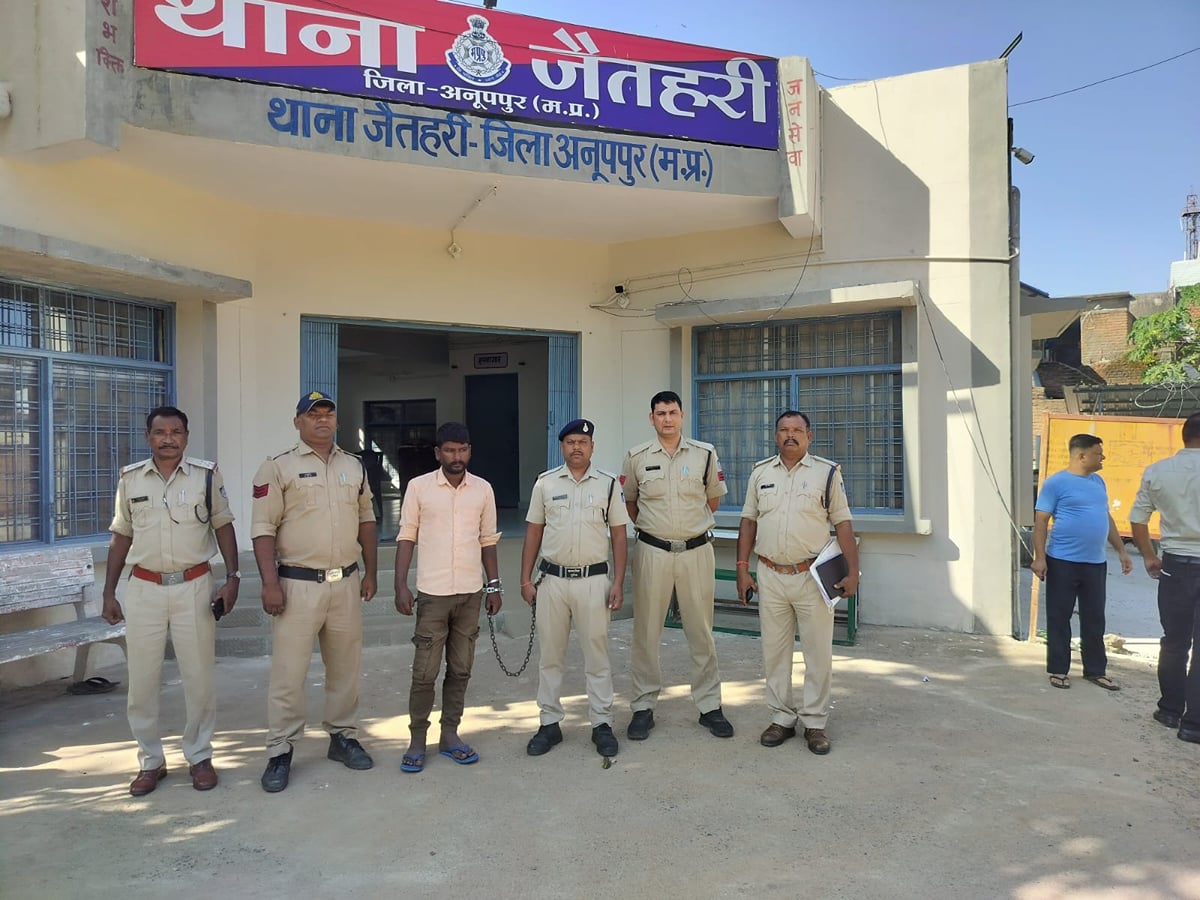 अपराध: डंडों से पीटकर दादा की जान लेने का आरोपी पोता चढ़ा पुलिस के हत्थे, हत्या के बाद दोस्त के घर में छिपा था
