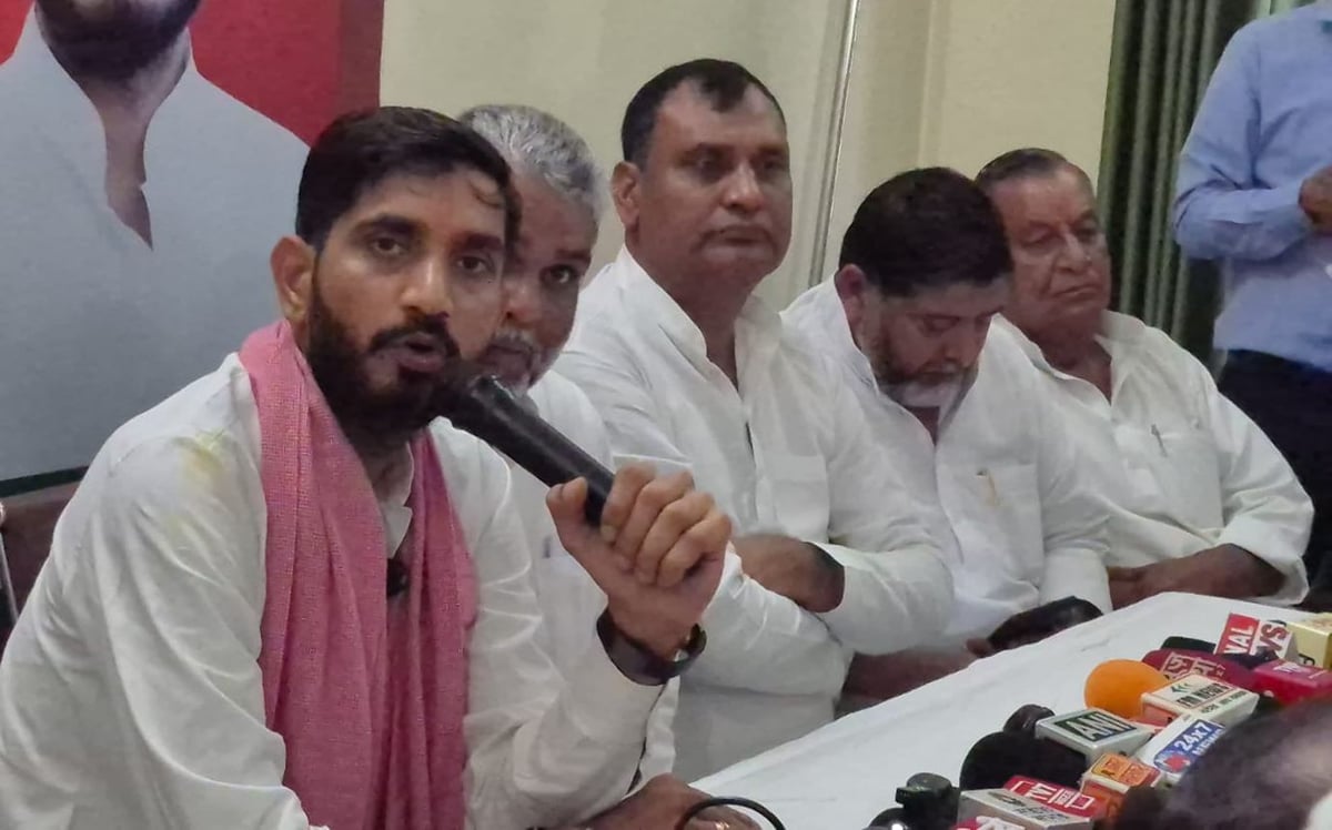 पीडीए पंचायत में उठेगा वोट चोरी का मुद्दा : आदित्य यादव