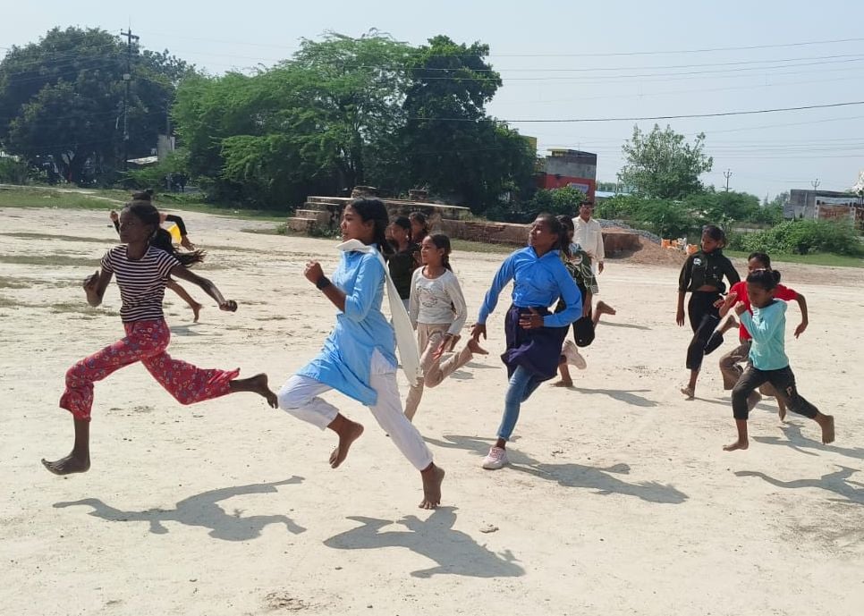 Unnao News: सीनियर वर्ग में खुशबू और जूनियर में शिवानी सबसे तेज दौड़ीं