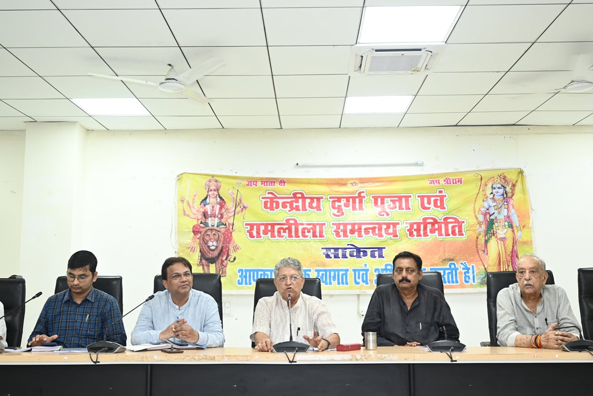 Ayodhya News: दुर्गापूजा और दशहरा में लगातार दी जाए बिजली आपूर्ति
