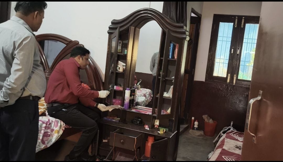 Shahjahanpur News: अक्षर धाम कॉलोनी में बंद मकान में चोरी, सीसी कैमरे किए गए चेक