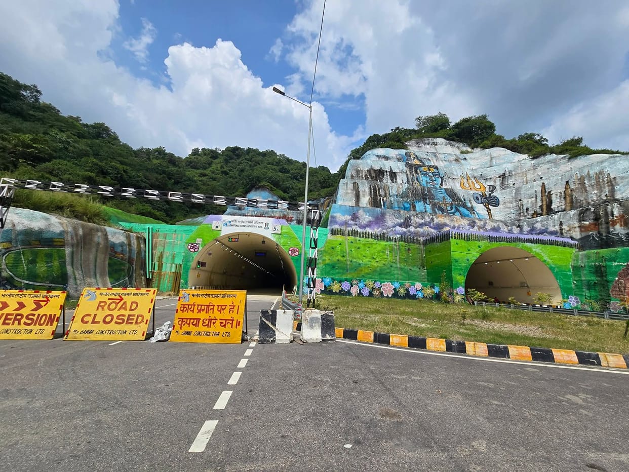 Kachhiyari-Bhangwar Four-lane: Lighting tests begin in both new tunnels.