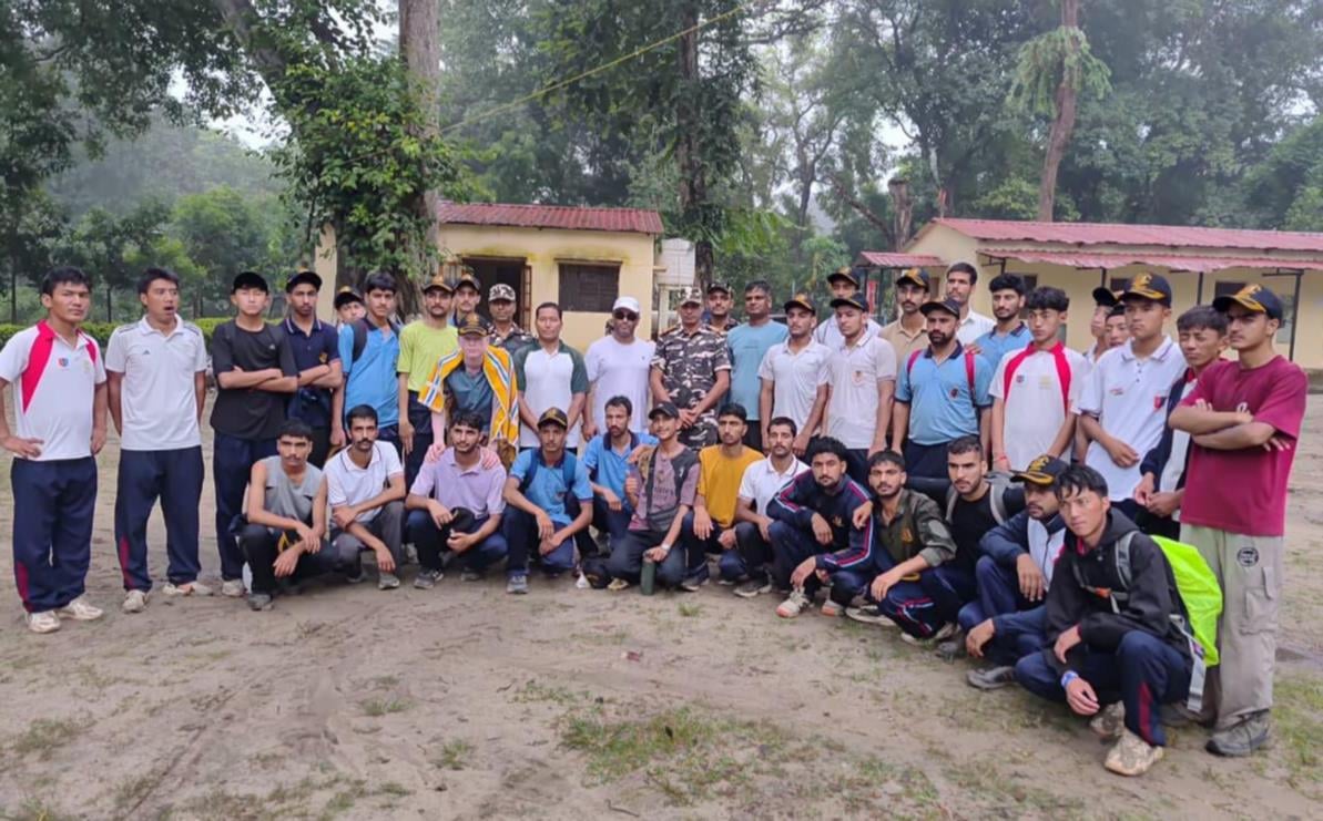 Shravasti News: एनसीसी कैडेट्स ने जाना एसएसबी का काम