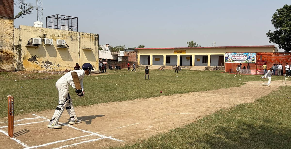 Budaun News: मंडलीय प्रतियोगिता के लिए जनपदीय अंडर-17 टीम का किया गया चयन