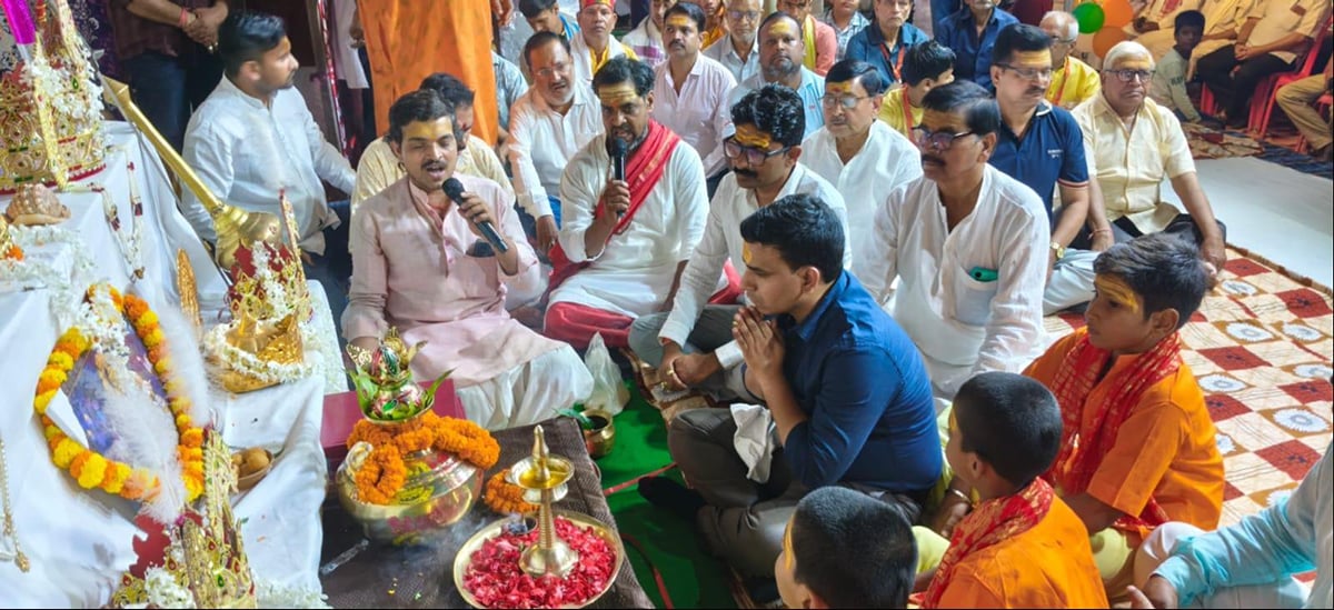 Mirzapur News: सामाजिक मूल्यों के लिए श्रीराम के आदर्शों को जीवन में उतारें