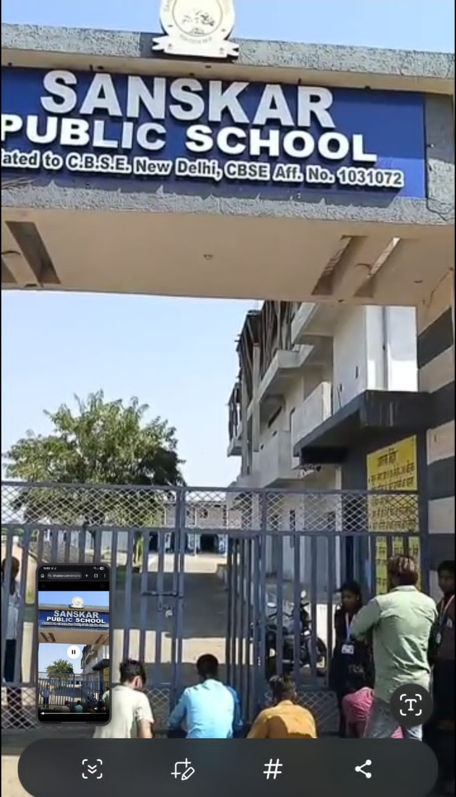 Fee dispute escalates, ABVP protests at school gate; DEO arrives to conduct exam