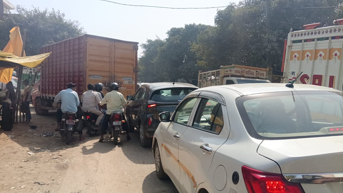 Kasganj News: पशु पैठ के दौरान जाम की समस्या, राहगीर परेशान