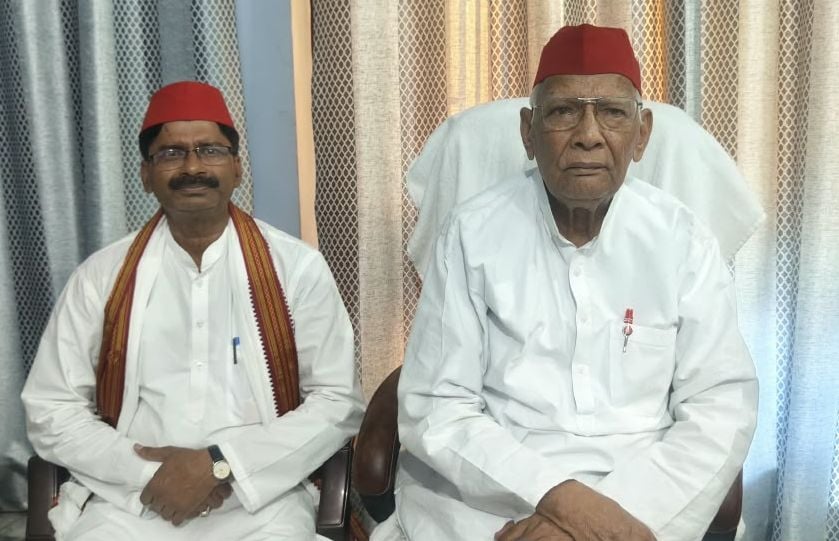 Kasganj News: मानपाल सिंह ने भतीजे को सौंपी राजनैतिक विरासत