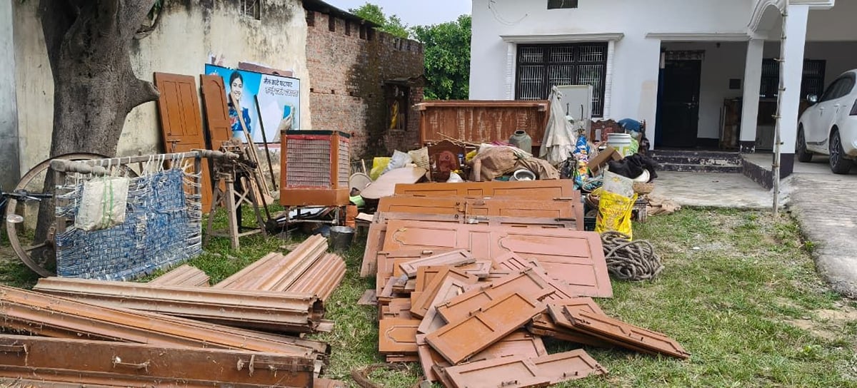 Gonda News: खलिहान की जमीन से हटवाए 18 कब्जे