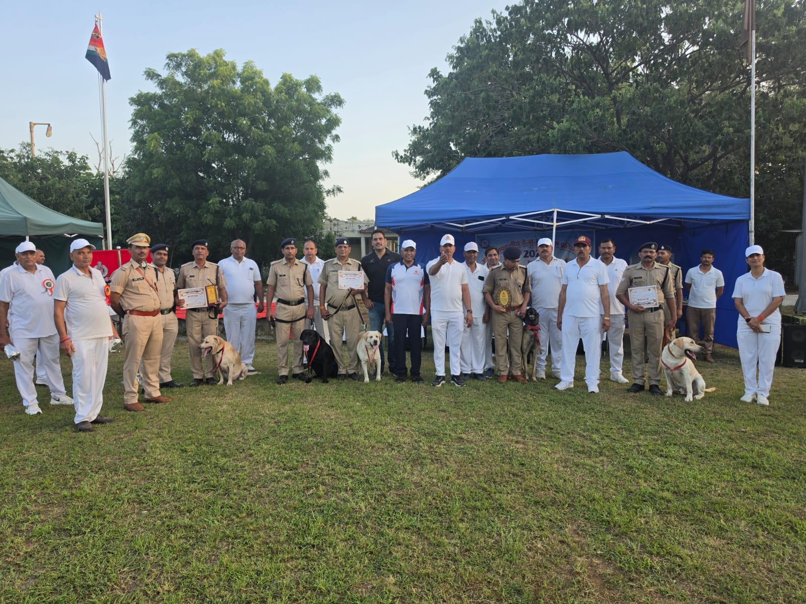 रेलवे सुरक्षा बल की मंडलीय श्वान प्रतियोगिता का आयोजन किया l स्रोत स्वयं