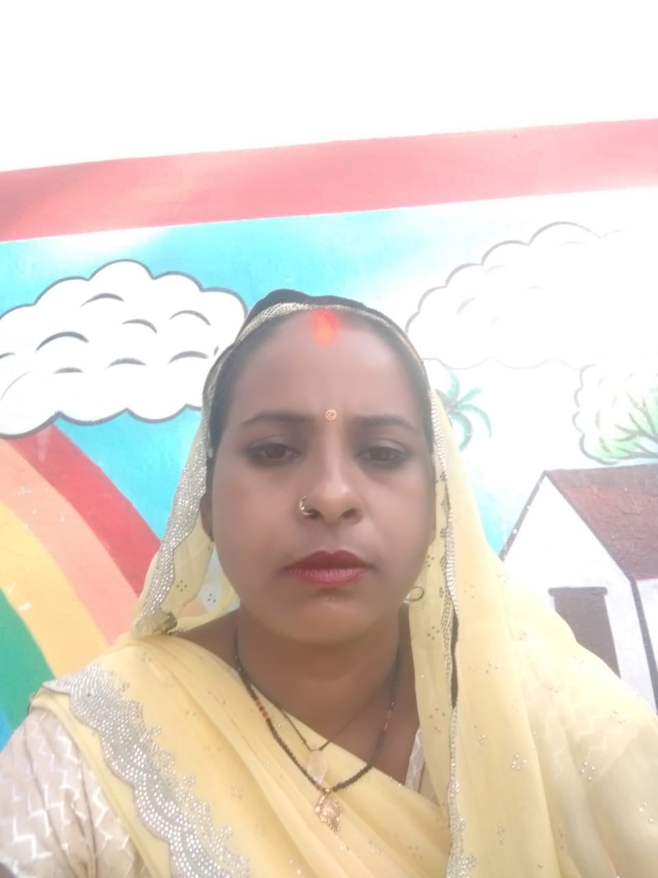 Basti News: पड़ोस के गांव में फंदे से लटका मिला महिला का शव