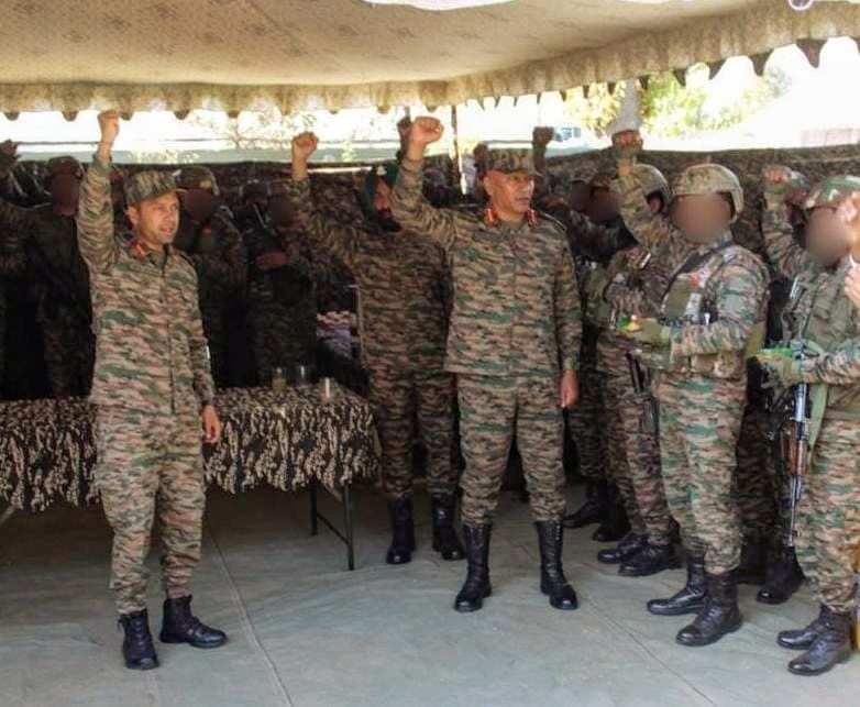 उत्तरी कमान के सेना कमांडर ने दक्षिण कश्मीर में आरआर यूनिट का किया दौरा