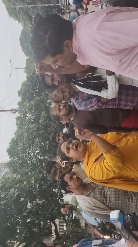 Lucknow News: अतिक्रमण हटाने पर जोनल अफसर से भिड़े पार्षद