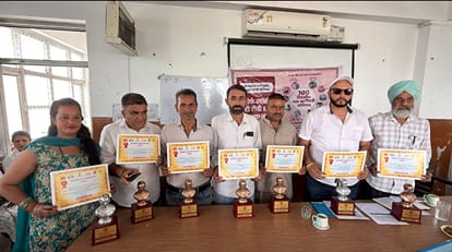 एसडीएम पांवटा साहिब ने स्वास्थ्य खण्ड राजपुर की सात टीबी मुक्त घोषित हुई पंचायतों के प्रतिनिधिय