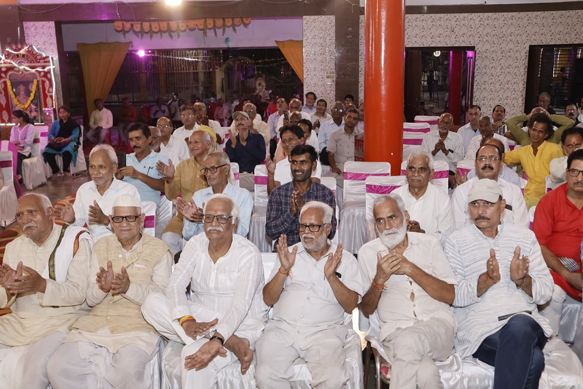 Farrukhabad News: श्रीराम के राज्याभिषेक के साथ मानस सम्मेलन संपन्न