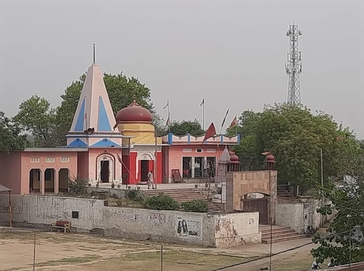 Ghazipur News: हनुमान चौतरा, हथियाराम मठ समेत पांच धार्मिक स्थलों का होगा विकास बनेंगे बहुउद्देशीय हॉल और लगेंगी लाइटें
