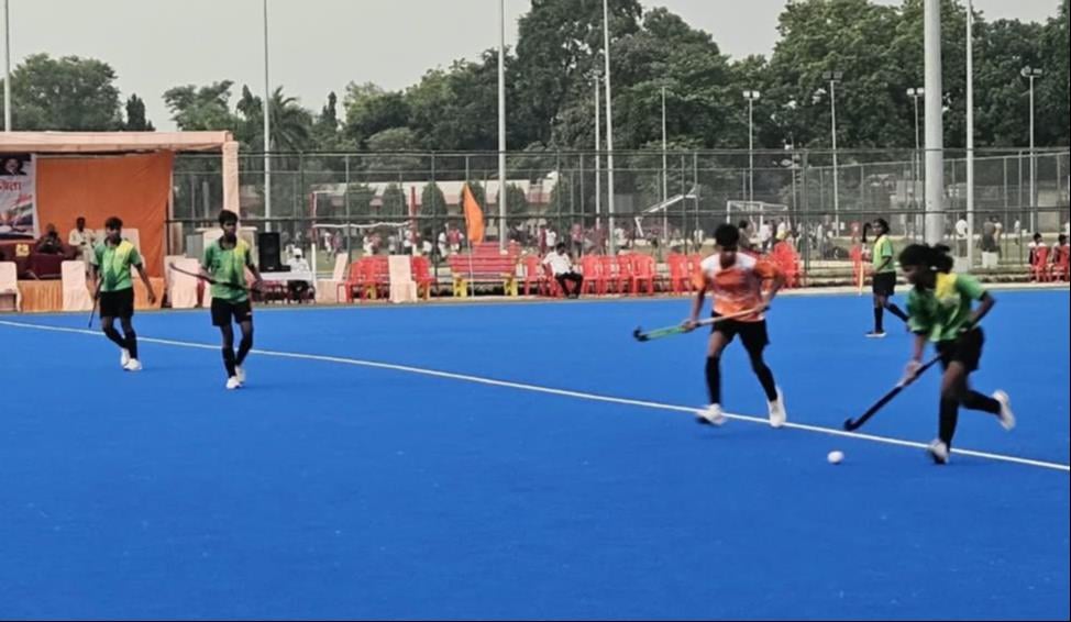 Mau News: आजमगढ़ ने देवीपाटन टीम को 12-0 से रौंदा, अयोध्या की आरती ने लगाई हैट्रिक