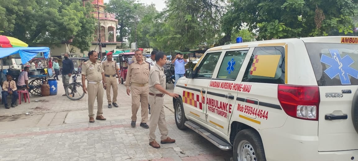 Mau News: सड़क सुरक्षा अभियान में 537 वाहनों का चालान, दो सीज