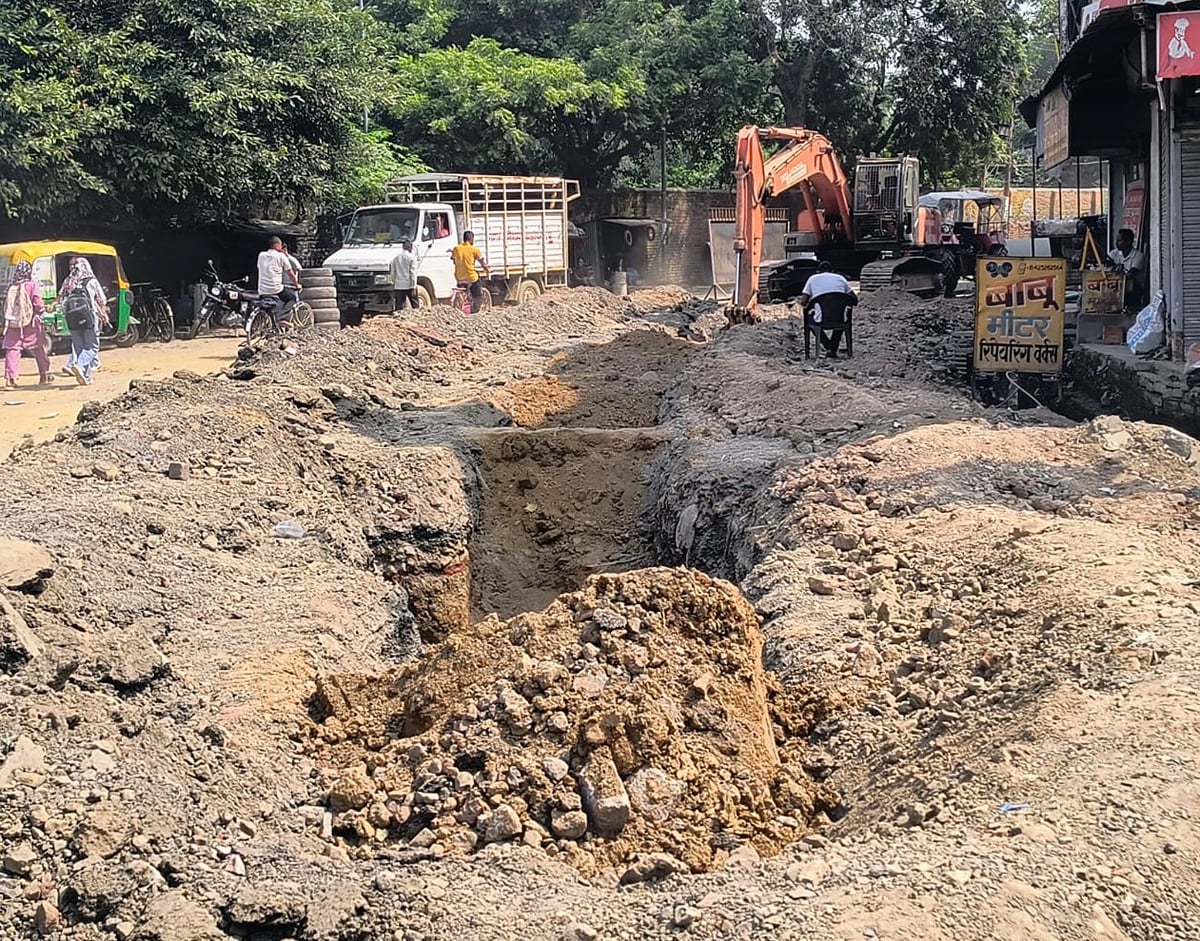 Shahjahanpur News: रूट डायवर्जन की समयसीमा बीती, पर काम अधूरा