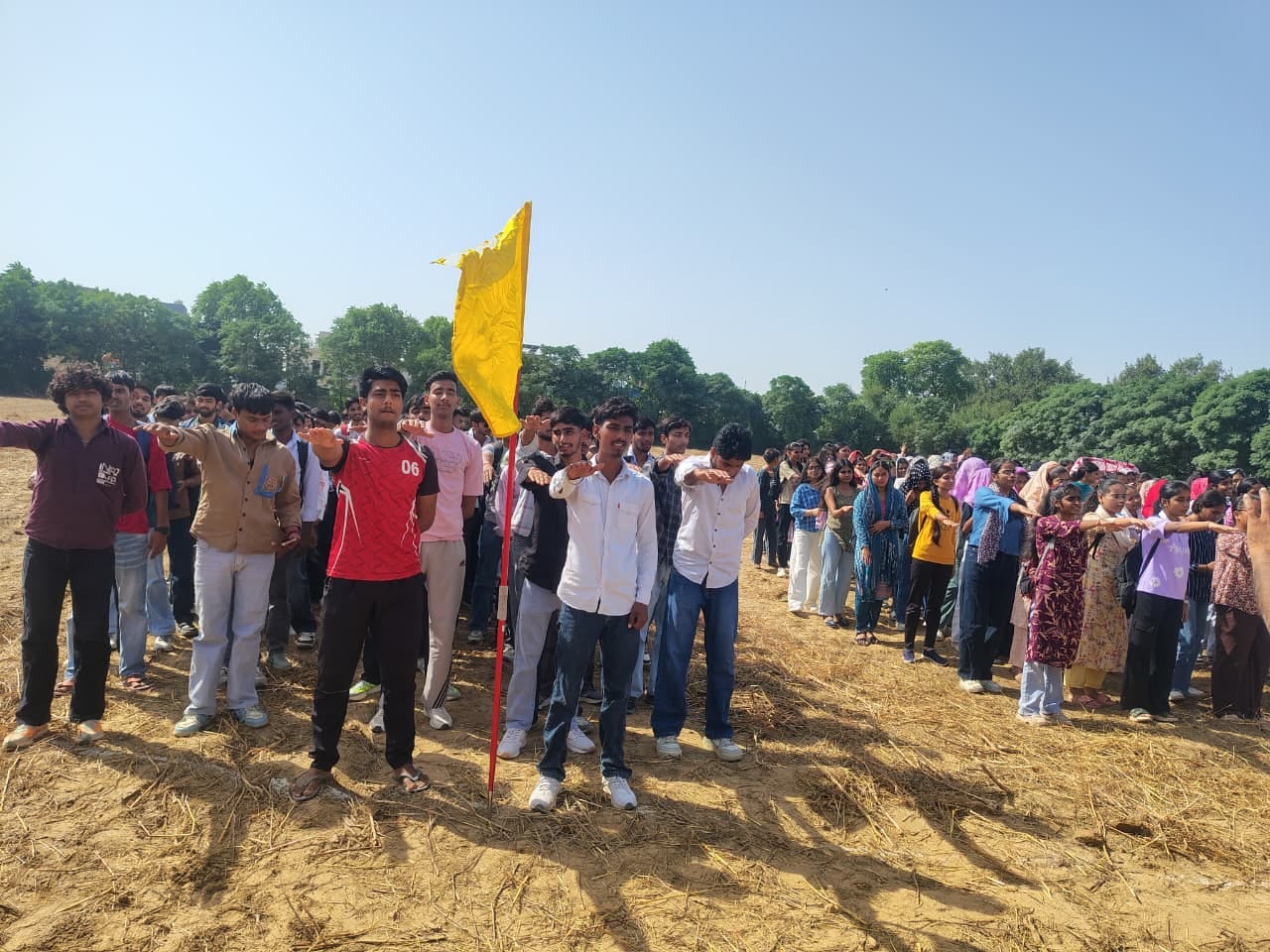राजकीय महाविद्यालय में 14वीं वार्षिक खेलकूद प्रतियोगिता का दृश्य। संवाद