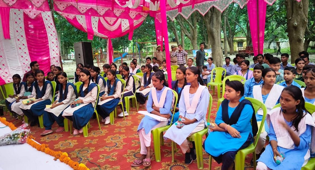 Balrampur News: वन्यजीव संरक्षण के लिए छात्रों को किया जागरूक