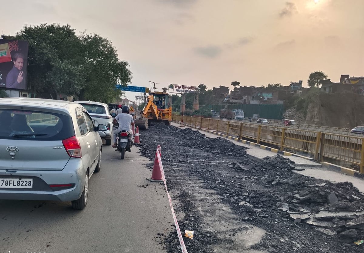 Unnao News: लखनऊ-कानपुर हाईवे पर घंटों जाम, वाहन रेंगते रहे