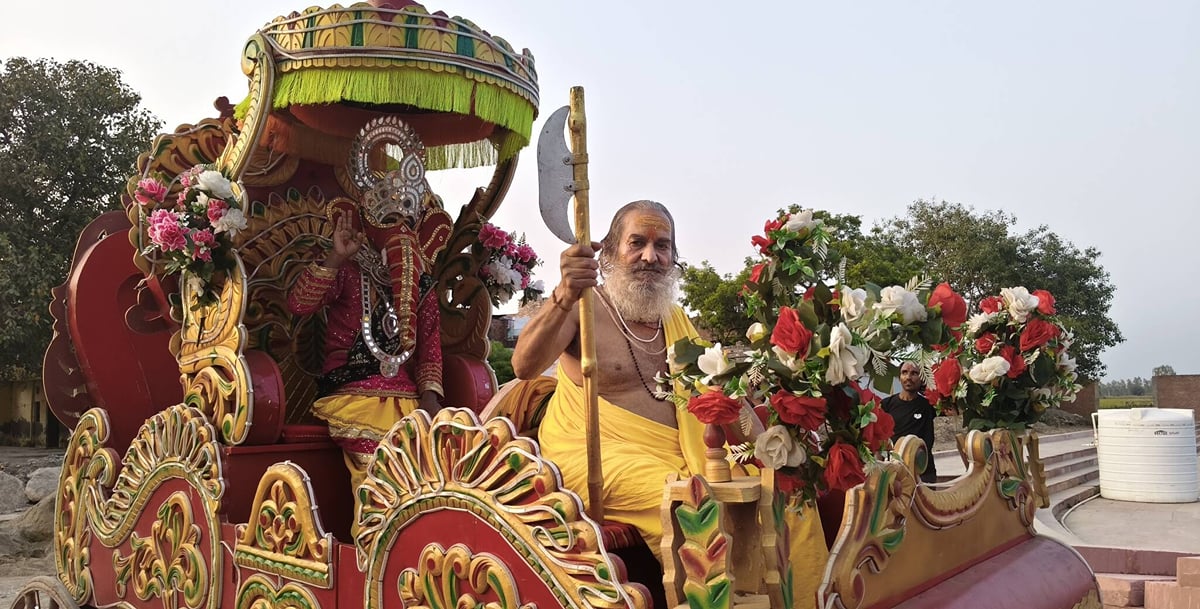 Shahjahanpur News: गणेश पूजन के साथ 15 दिवसीय रामलीला मेले का शुभारंभ