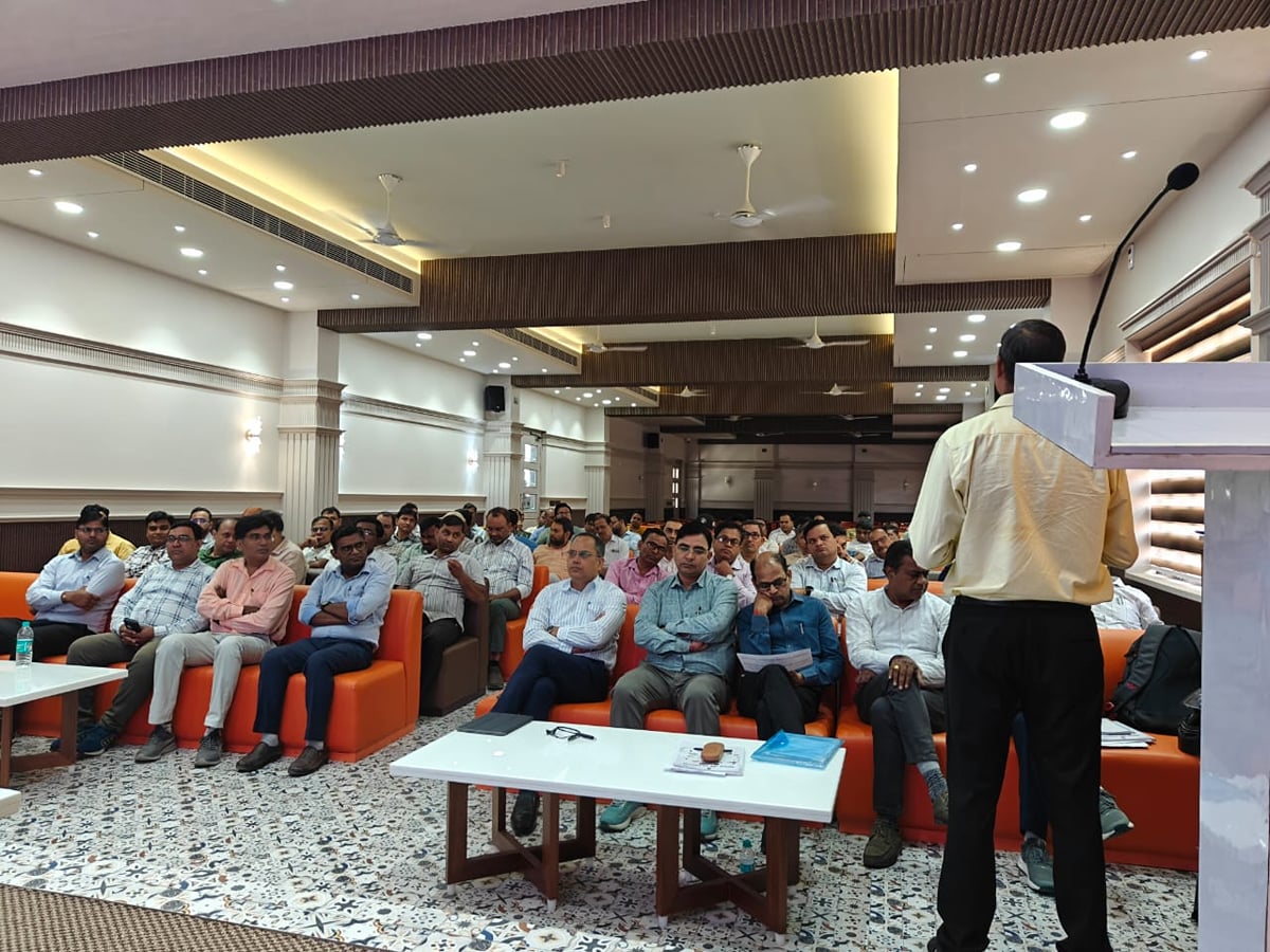 Aligarh News: जनगणना-2027 के लिए फील्ड ट्रेनरों का प्रशिक्षण शुरू